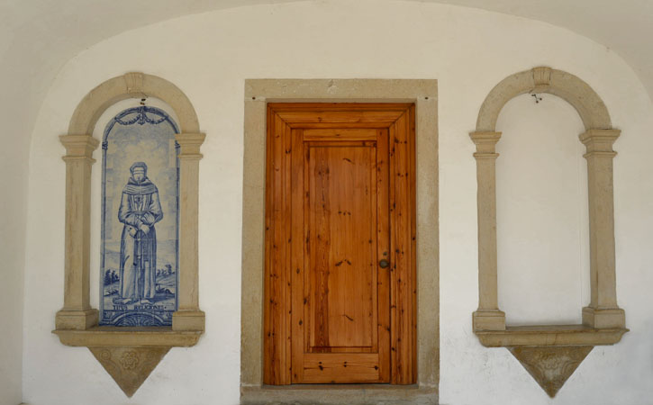 Convento de São Miguel, Gaeiras, entrada, Goóbidos, o teu Guia Turístico Local